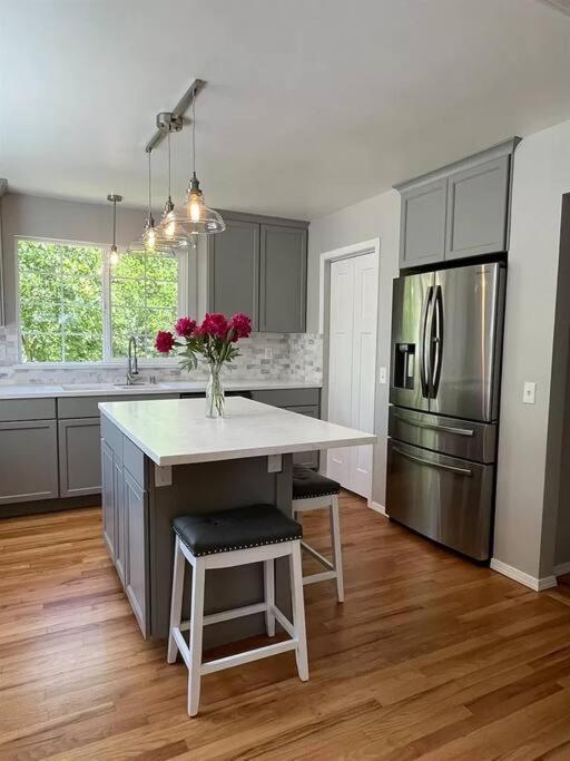 Cozy Private Home, 1 Acre Orchards Near Apple Hill プラサービル エクステリア 写真