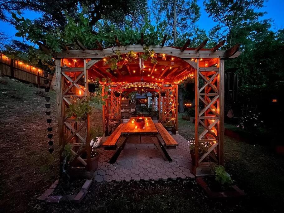 Cozy Private Home, 1 Acre Orchards Near Apple Hill プラサービル エクステリア 写真