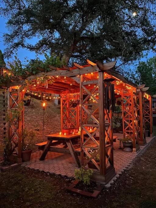 Cozy Private Home, 1 Acre Orchards Near Apple Hill プラサービル エクステリア 写真